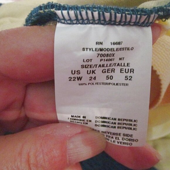 A&H Sportswear Swimsuit Size 22W One Piece Maillot Teal Slimming Textured Pin Up - Picture 7 of 11